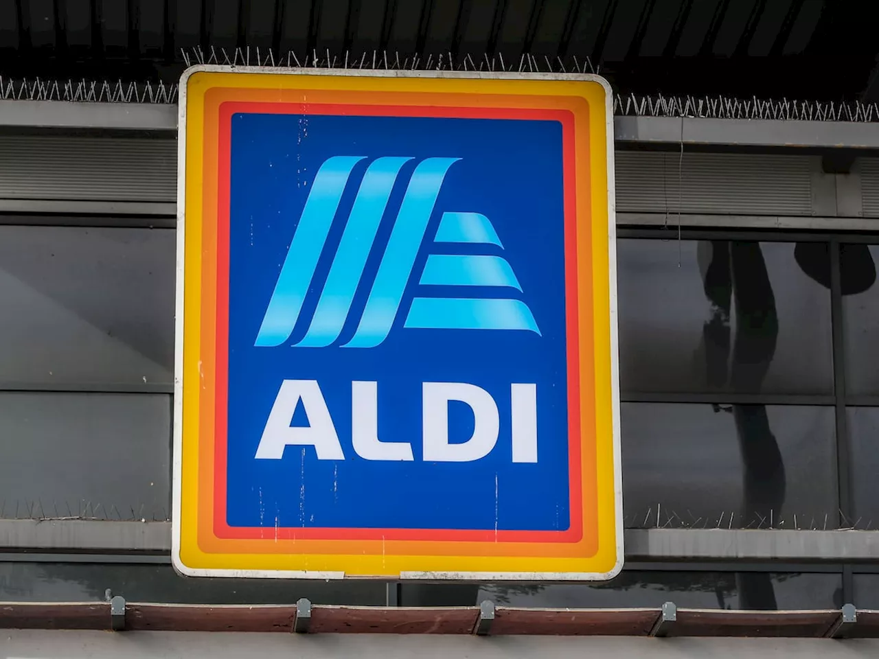 Aldi Sees Record Christmas Sales as Shoppers Trade Up