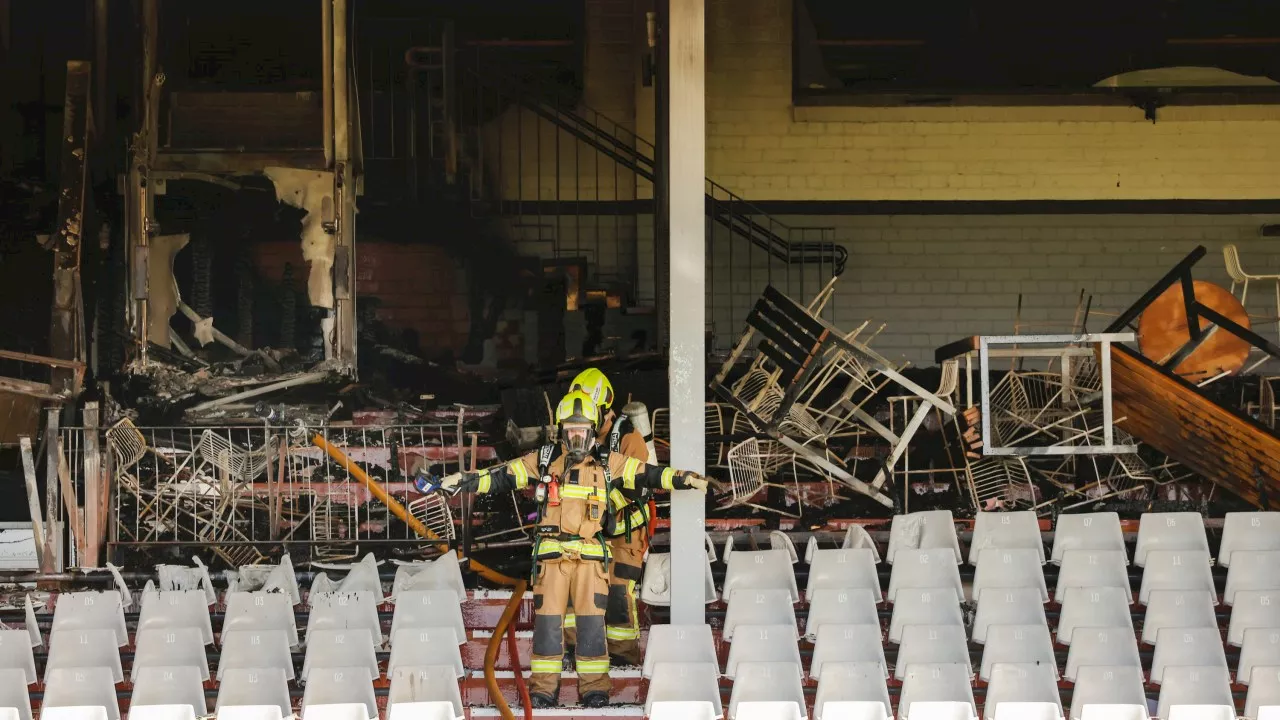 Suspicious Blaze Engulfs Grandstand at Melbourne Racecourse