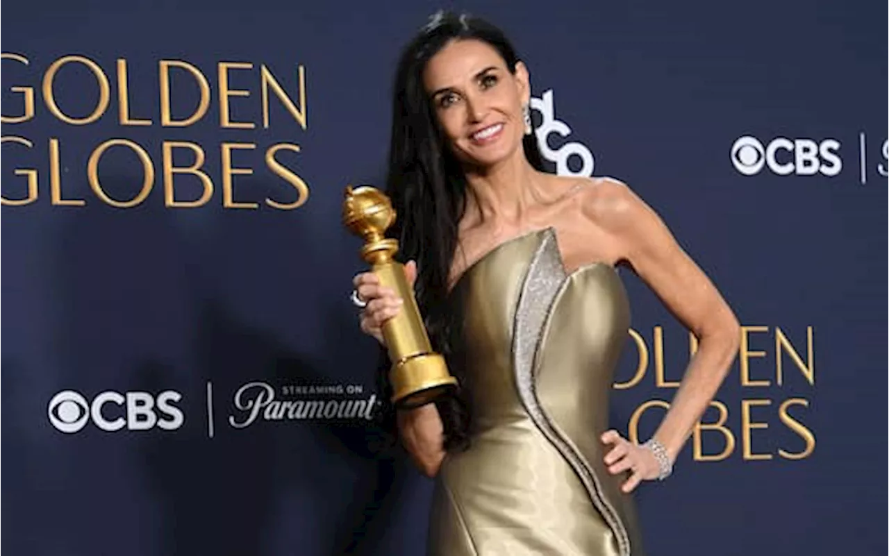 Demi Moore vince il suo primo Golden Globe dopo 40 anni di carriera