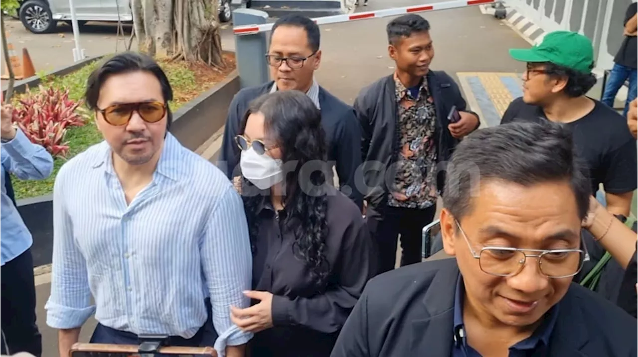 David Bayu Semangati Putri, Sidang Kasus Video Syur Malah Ditunda