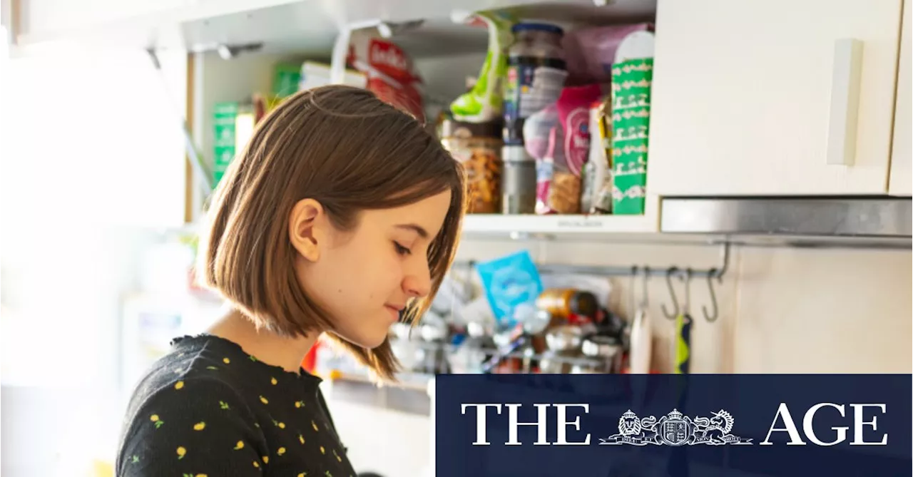 Online Food Standards Intimidate Young Cooks, Says Expert