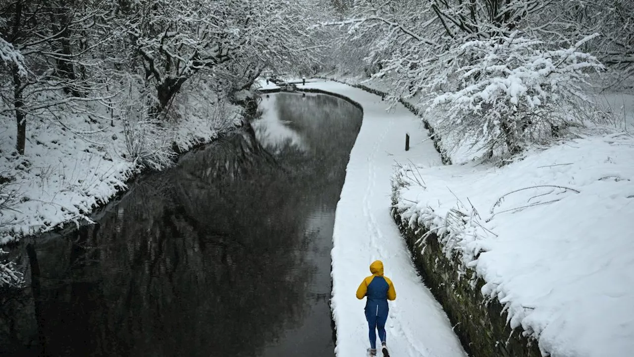 UK Batters Severe Weather: Snow, Ice, and Flooding Disrupt Travel