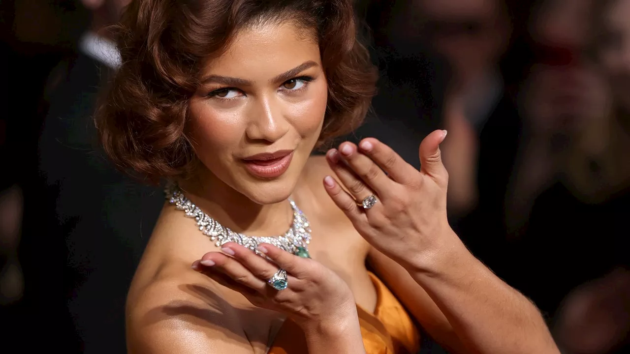 Zendaya negli splendidi abiti di Louis Vuitton ai Golden Globe 2025