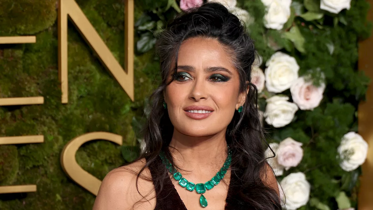 Salma Hayek Deslumbra en los Golden Globes 2025