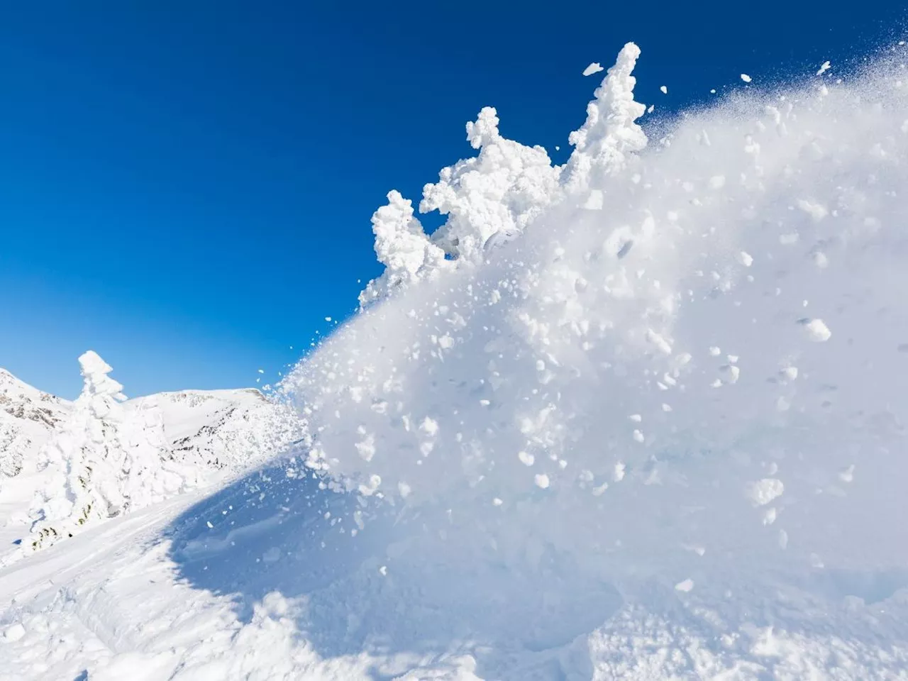 Glück im Unglück: Lawinenabgang auf Piste ohne Verschüttete