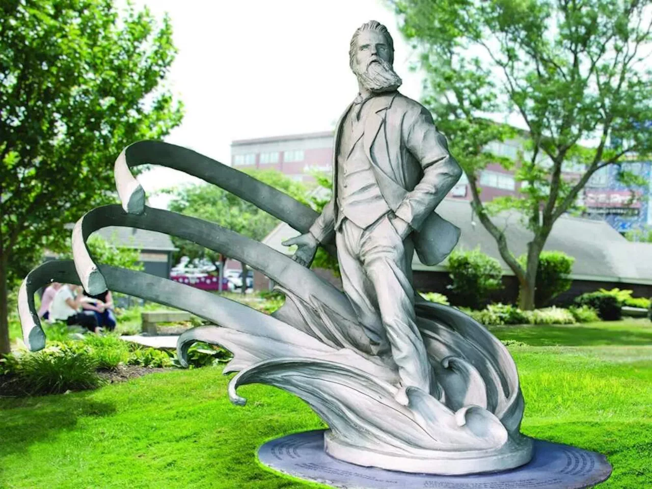 New Bedford to Honor Herman Melville with Statue