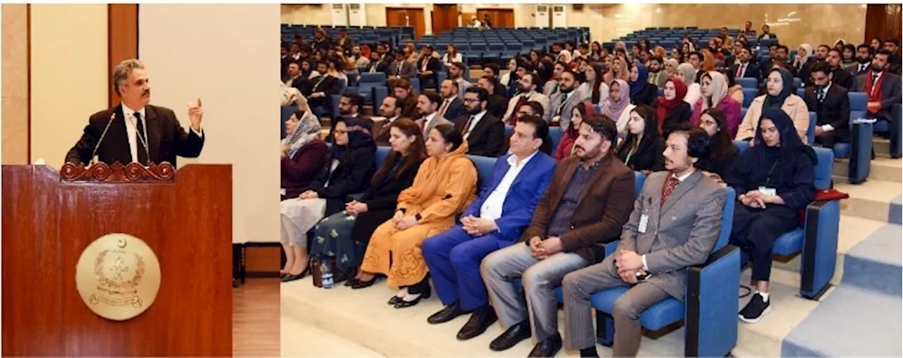 CSA Lahore probationary officers along with Director visited Supreme Court of Pakistan