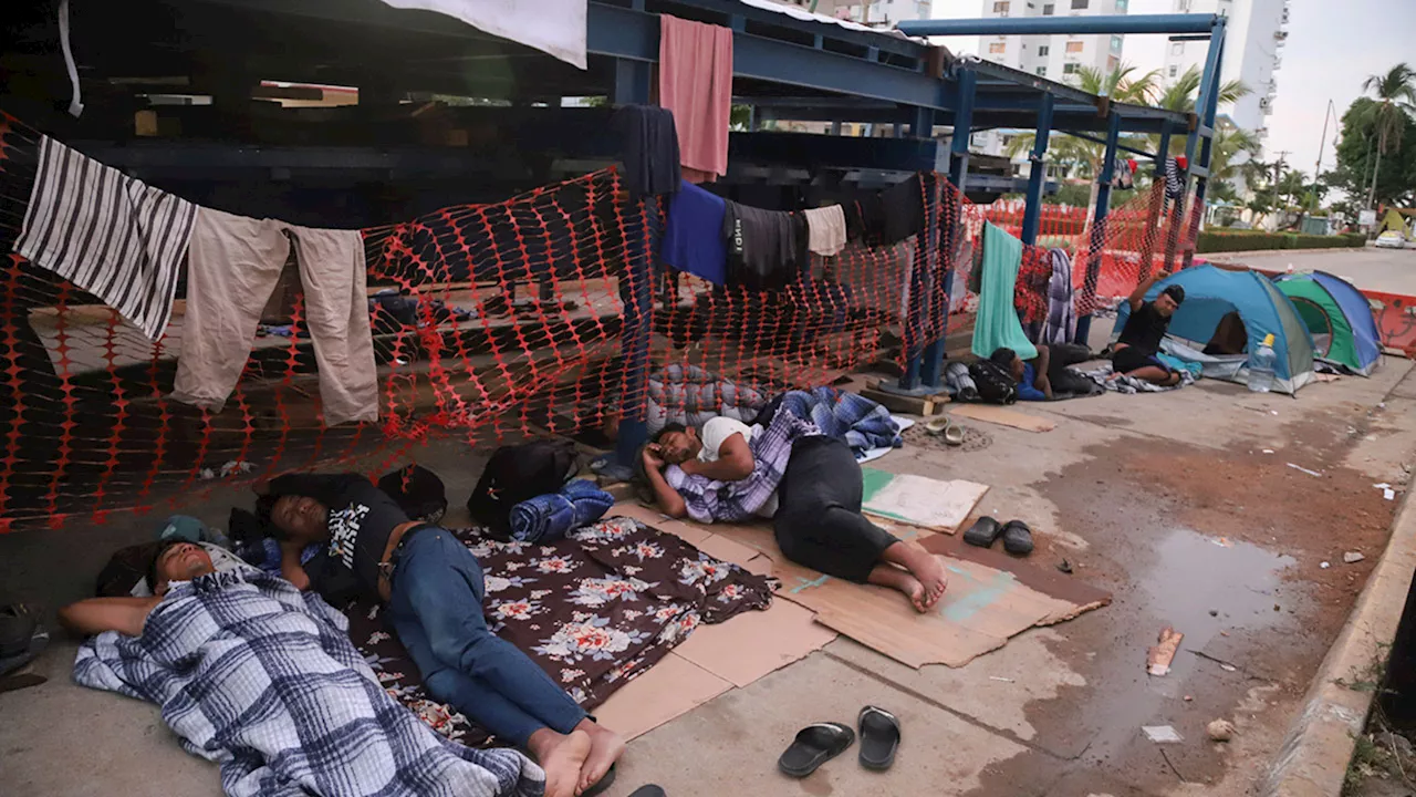 Migrants Stranded in Acapulco After Mexico's 'Dispersion and Exhaustion' Policy