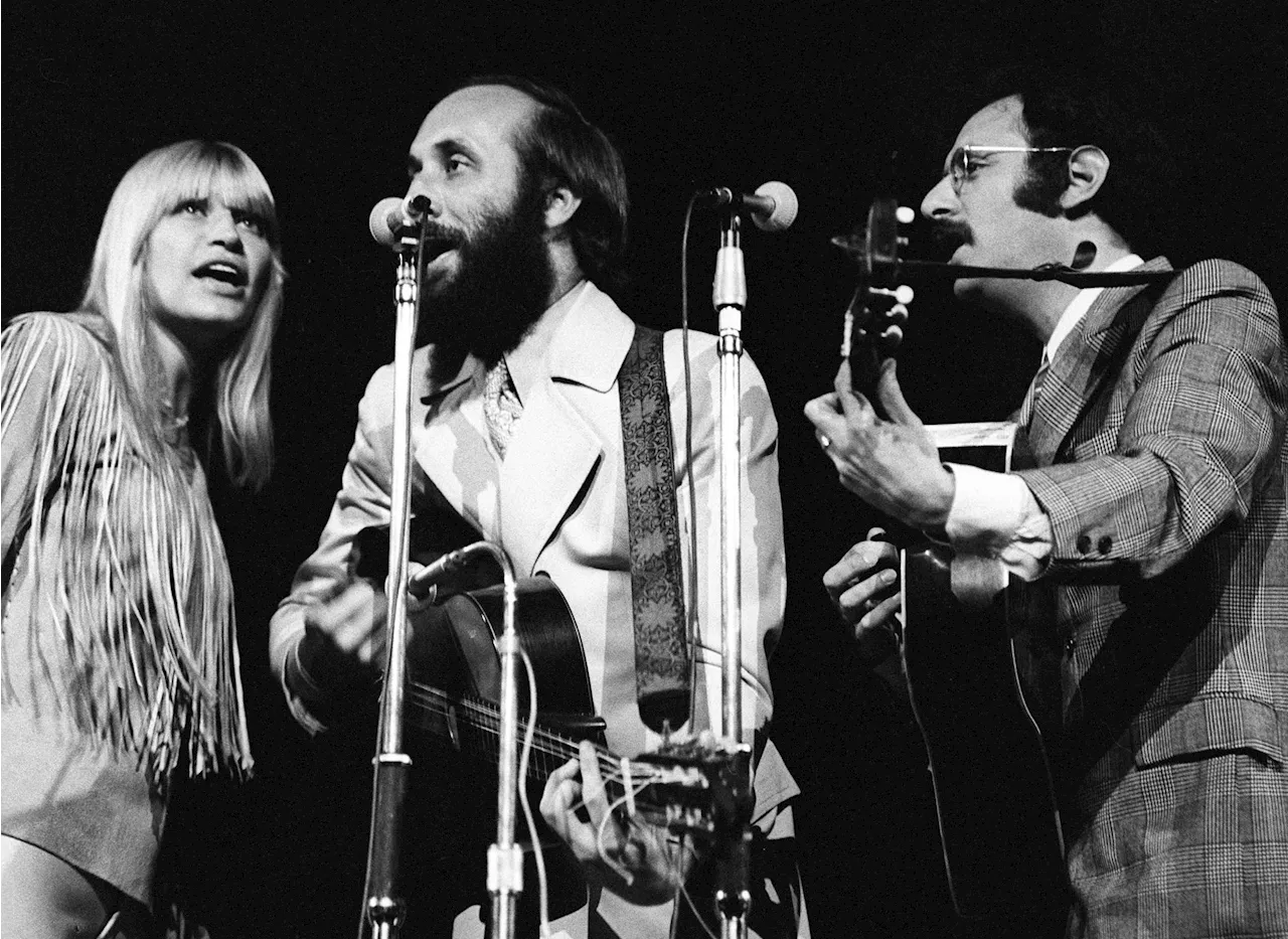 Addio a Peter Yarrow, morto il leader del trio 'Peter Paul and Mary'