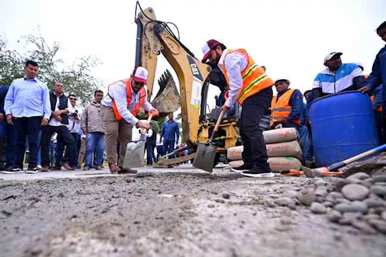 Tuxpan pone en marcha intensivo programa de reparación de fugas de agua y baches