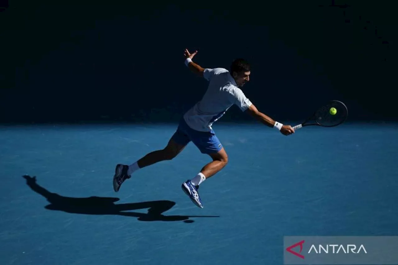 Djokovic dan Murray berlatih di lapangan Australian Open