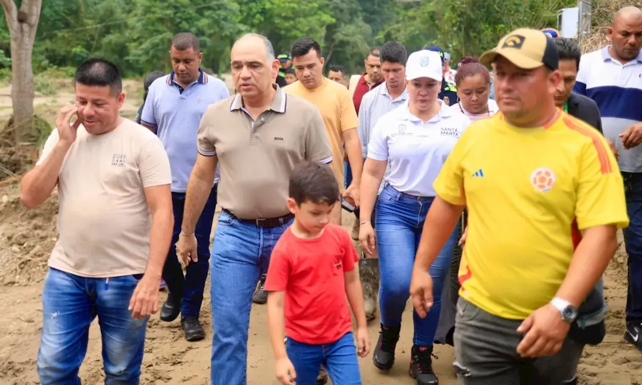 Santa Marta entrega ayudas a más de 300 familias afectadas por lluvias históricas