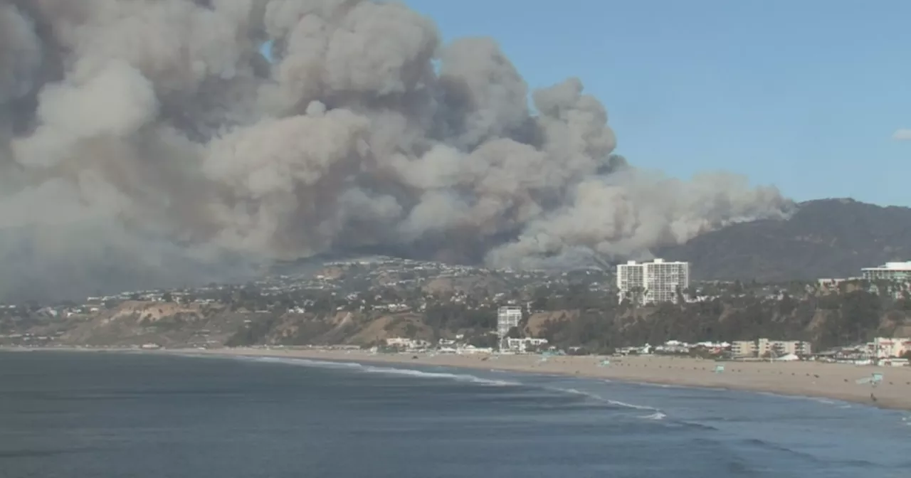 200-Acre Brush Fire Forces Evacuations in Pacific Palisades