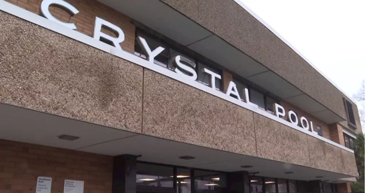 Victoria Voters to Decide on Crystal Pool's Future