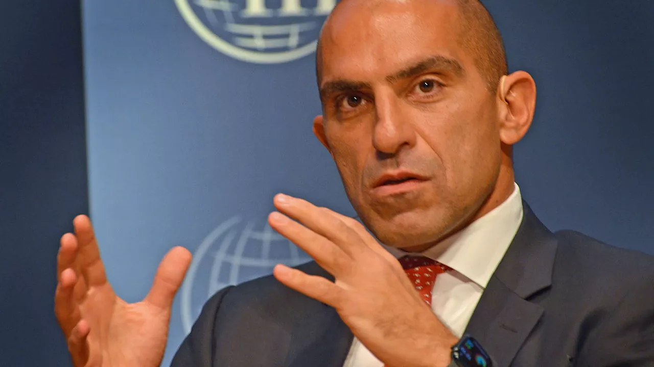 CFTC Chief Behnam to Step Down on Same Day as SEC Chair Gensler