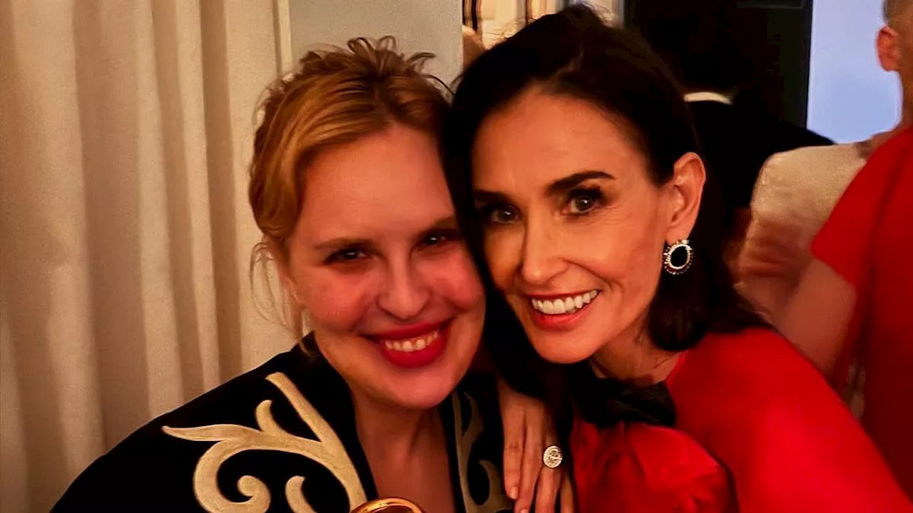 Demi Moore Celebrates Golden Globe Win With Daughters