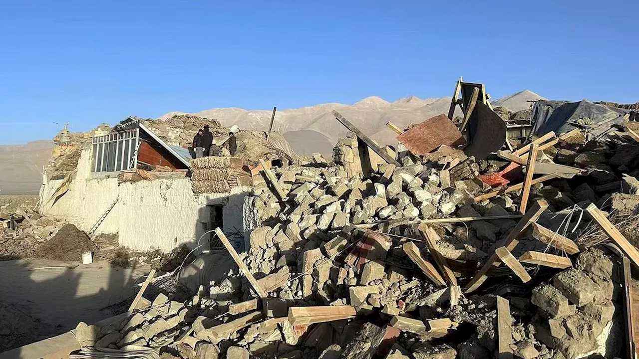 Powerful 7.1 Magnitude Earthquake Devastates Tibetan Region Near Mount Everest