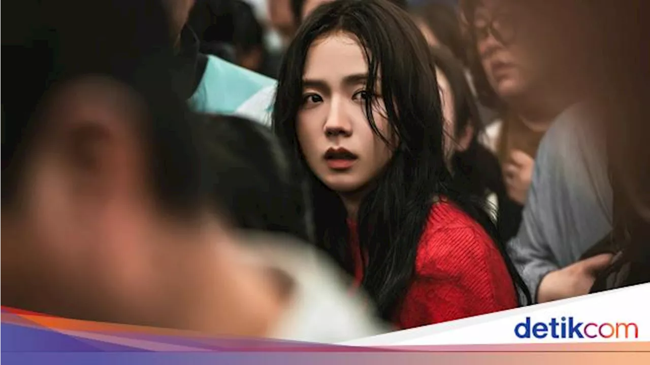 Newtopia: Dua Bekas Pacar Terjebak di Tengah Wabah Zombie