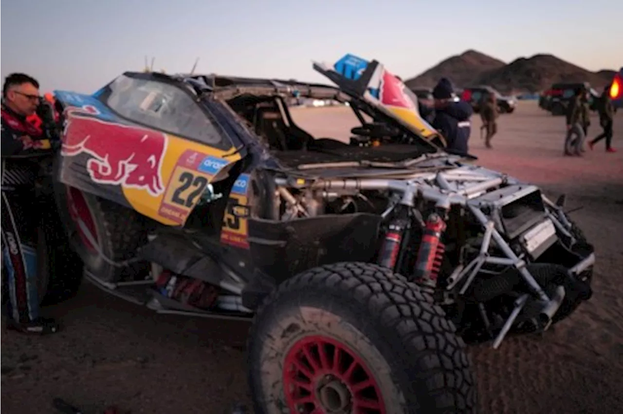 Sainz Out of Dakar Rally After Marathon Stage