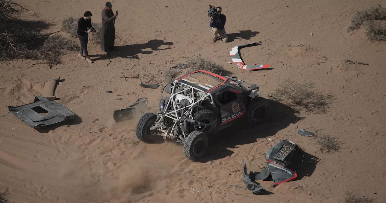 Loeb si ritira dalla Dakar 2025 dopo un incidente