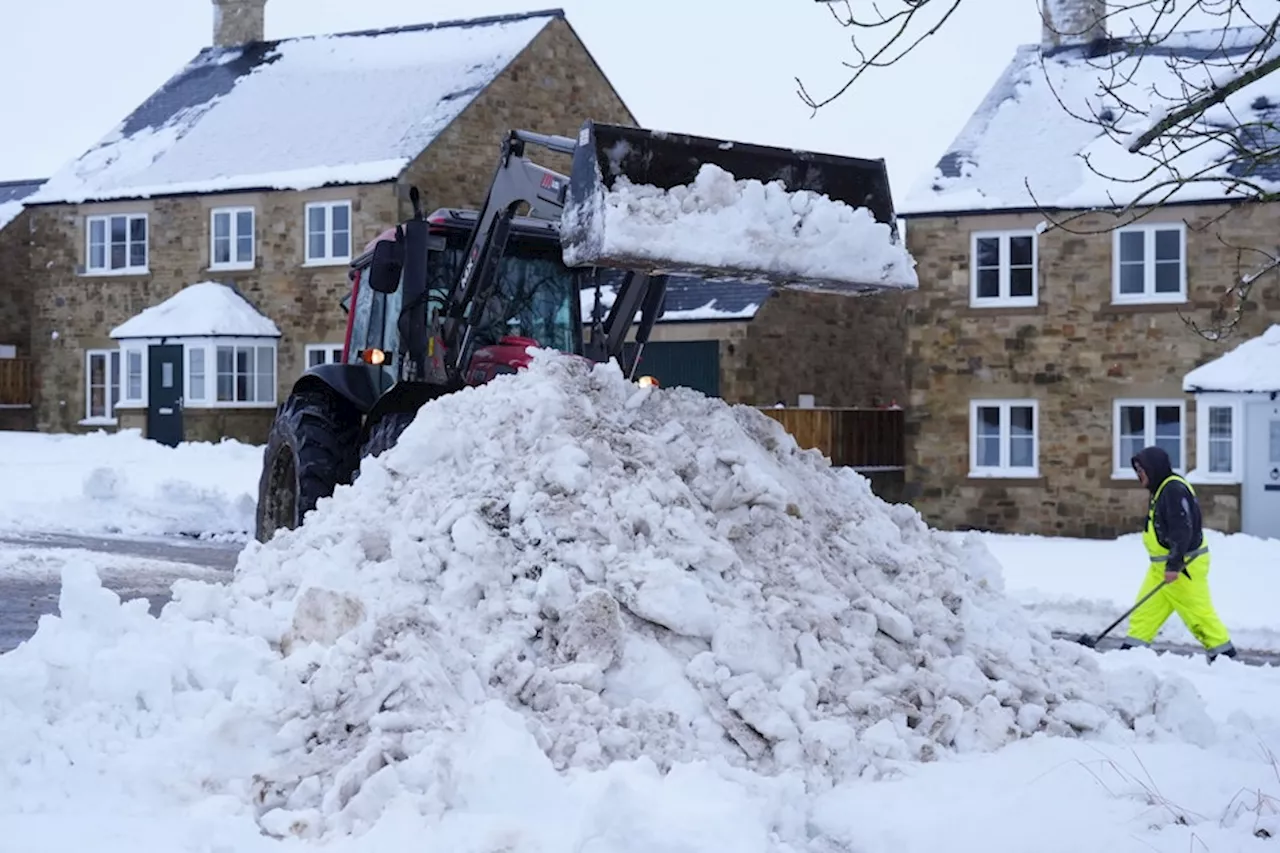 Schneechaos: Gäste in Pub eingeschlossen, Bier fließt noch