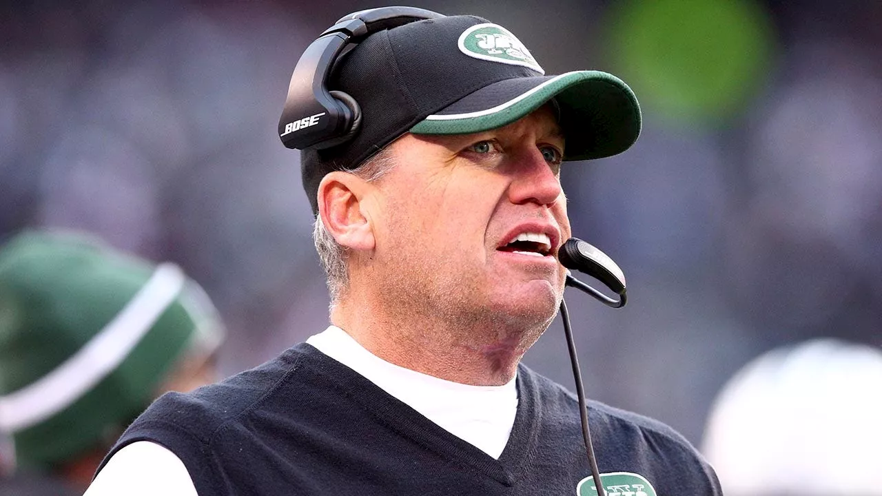 Rex Ryan Makes Bold Pitch for Jets Job, Takes Aim at Aaron Rodgers