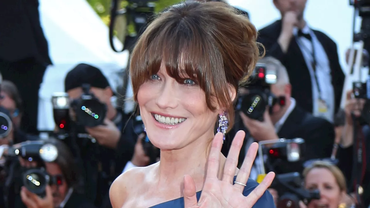 Carla Bruni dévoile une nouvelle coiffure 'rajeunissante' sur Instagram