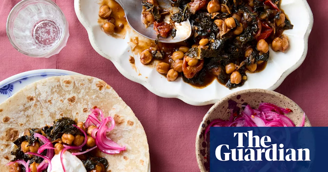 Quick Chickpea Curry with Pickled Onions