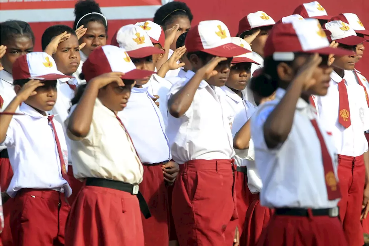 Siswa Wajib Menyanyikan Indonesia Raya Sebelum Belajar di Sekolah