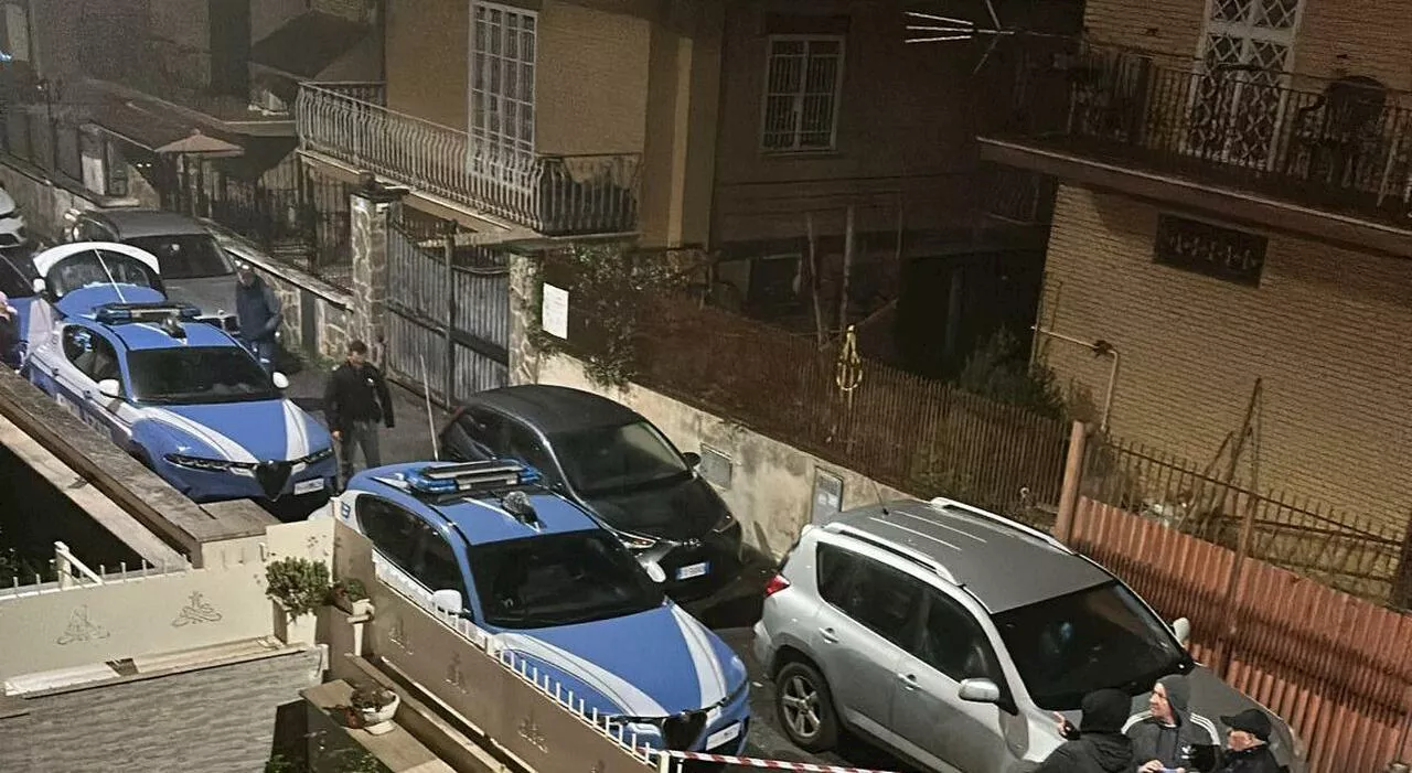 Banda di Narcos Rivali Assalta il Covo del Pusher a Roma: L'Agguato con Spari e Bombe Carta