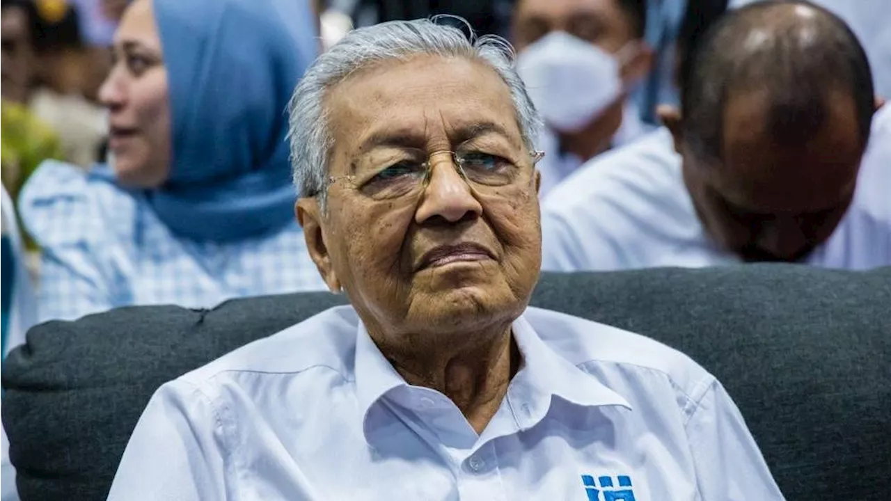 Mahathir Mohamad Revives Malaysia's Water Agreement Dispute with Singapore