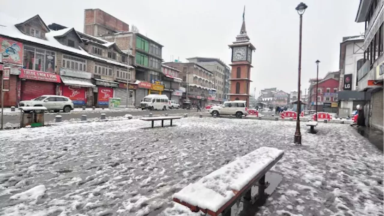 श्रीनगर में बर्फबारी, सब कुछ बर्फ से ढका