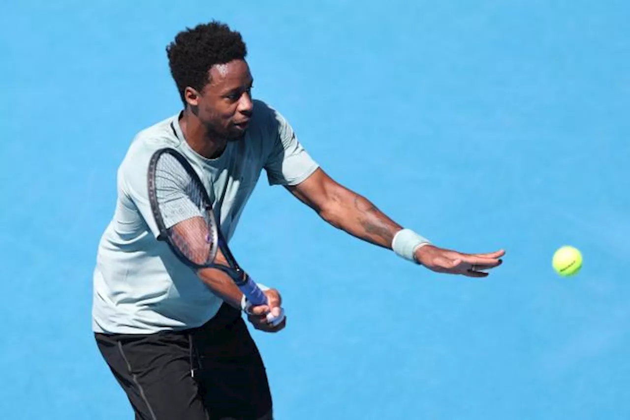 Monfils Rebondit Après un Mauvais Début pour se Qualifier en Huitièmes de Finale à Auckland