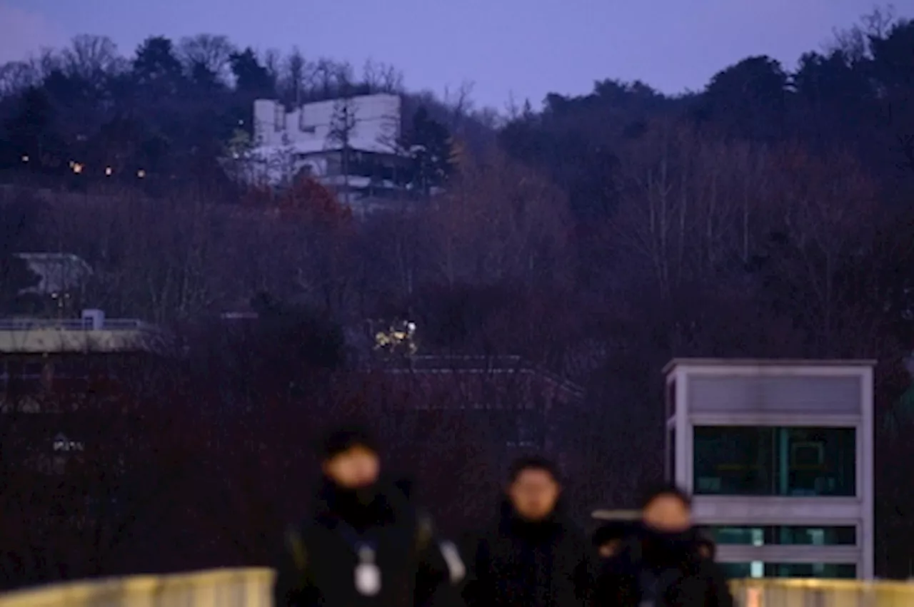 S. Korea Investigators Seek New Warrant as Impeached Yoon's Residence Turns 'Fortress' Amid Standoff