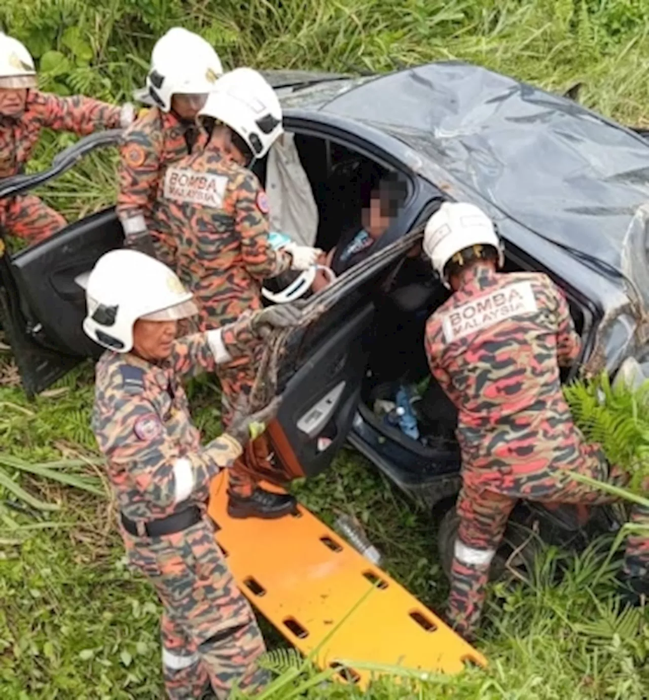 Three Men Injured in Self-Accident in Sarawak