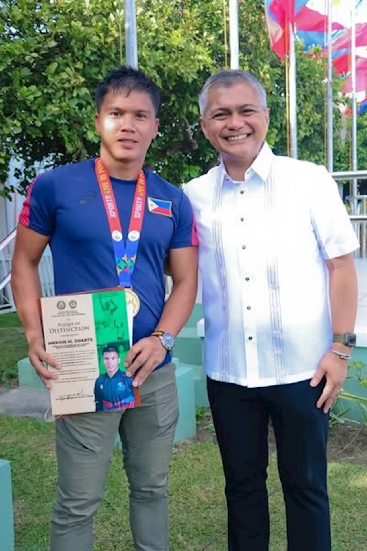 Oriental Mindoro governor condemns murder of national athlete