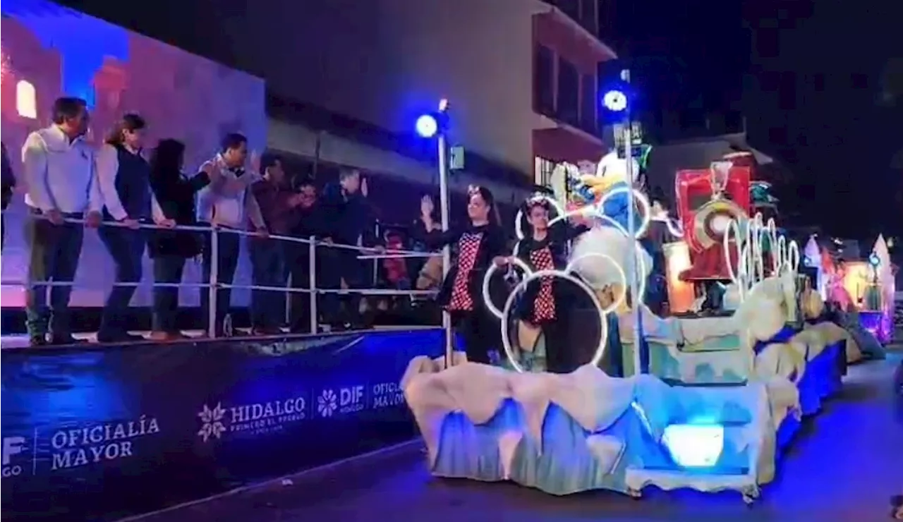 Cabalgata de Reyes Magos en Huejutla de Reyes llena de alegría a miles de familias