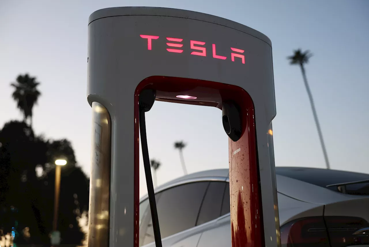 NHTSA Investigates Tesla's 'Smart Summon' Feature After 12 Reported Crashes