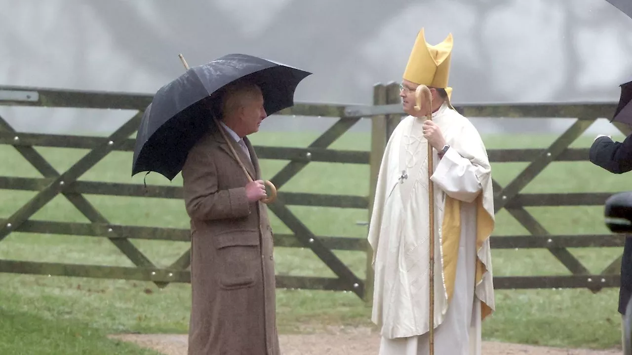 König Charles und Königin Camilla bei Gottedienst in Sandringham