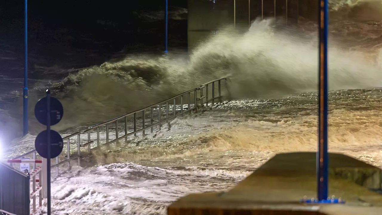 Sturm verwüstet Norddeutschland