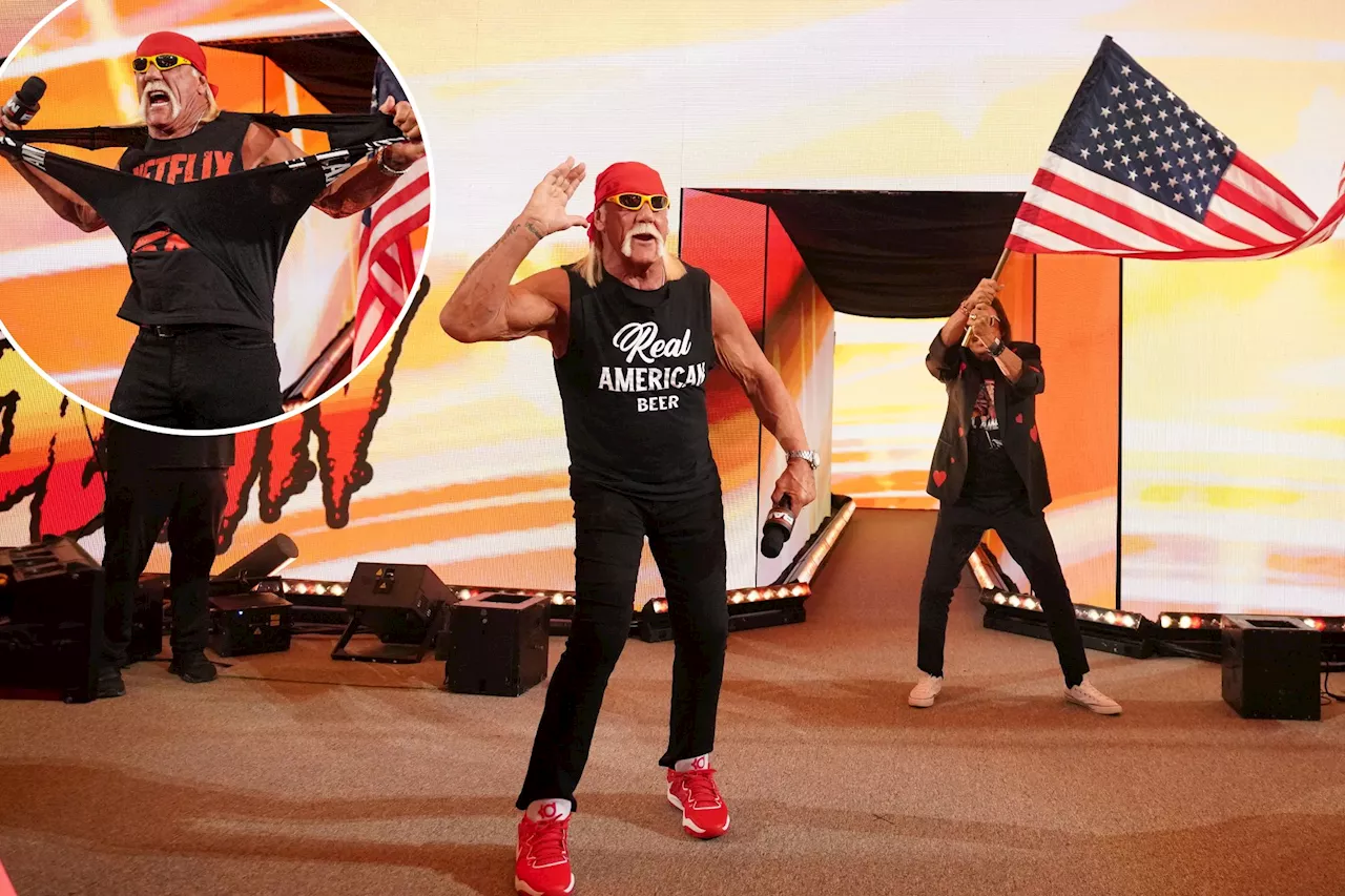 Hulk Hogan Booed at Netflix's Monday Night Raw