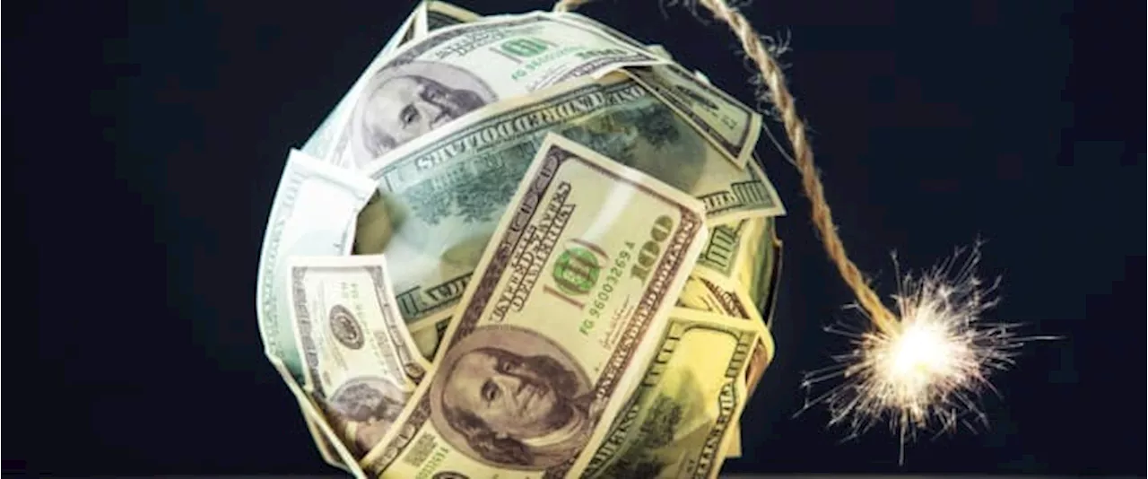 US Dollar Loses Ground as Global Reserve Currency