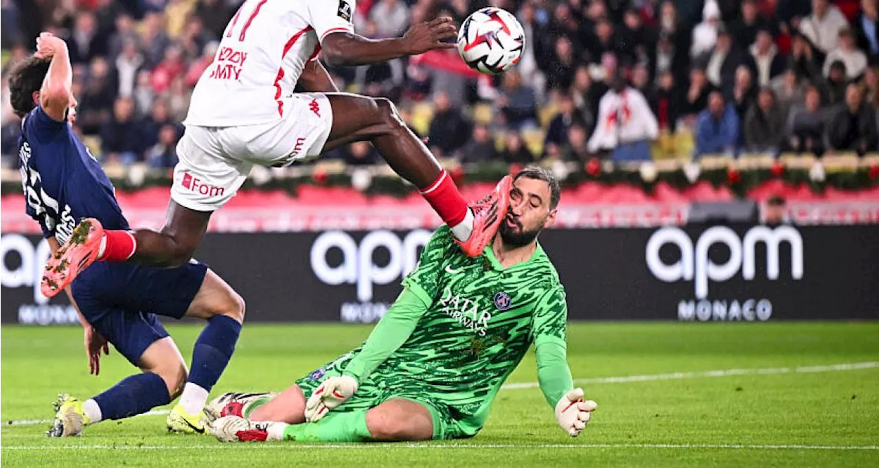 Échanges VAR Lunaires Après Choc Singo-Donnarumma