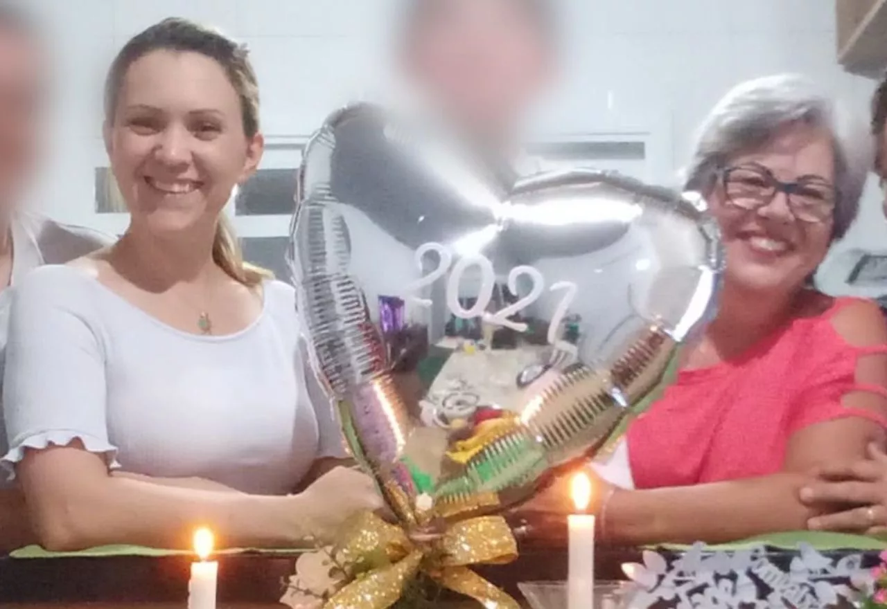 Suspeita de Envenenamento: Mulher é Presa por Matar 3 Pessoas com Arsênio no Bolo de Natal