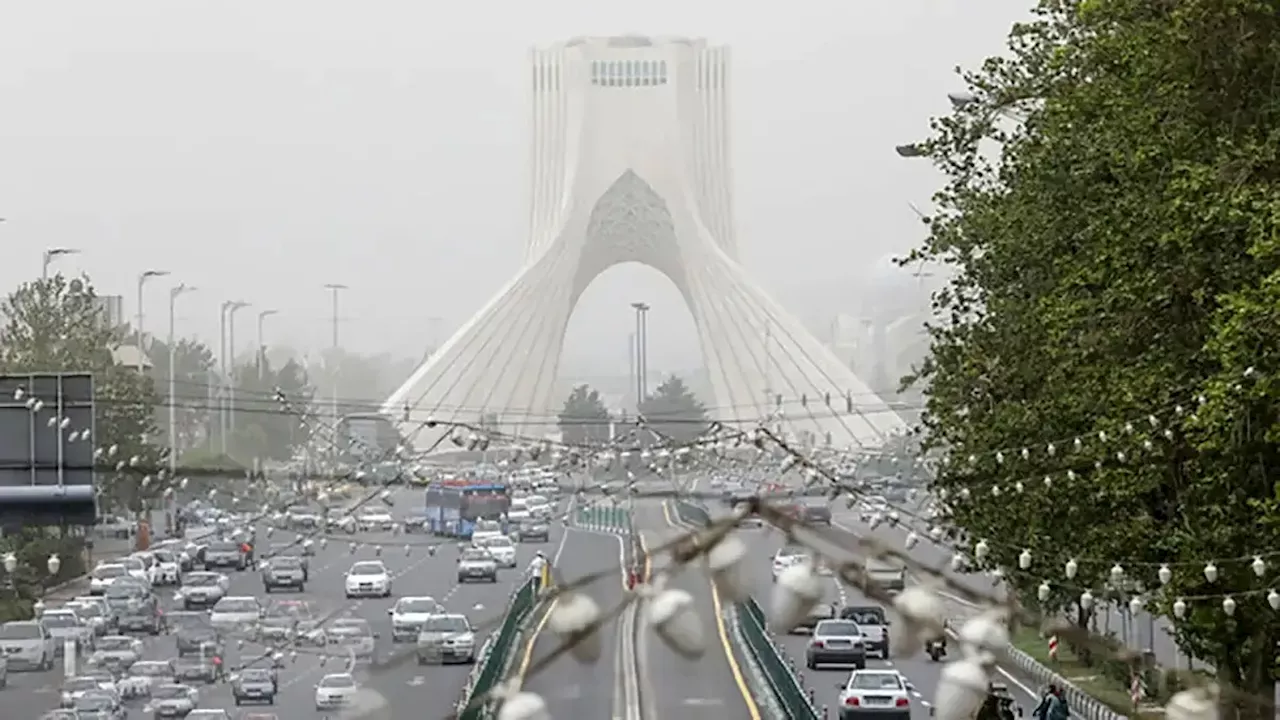 TEHRAN'DA HAVA KIRLIĞI UYARISI