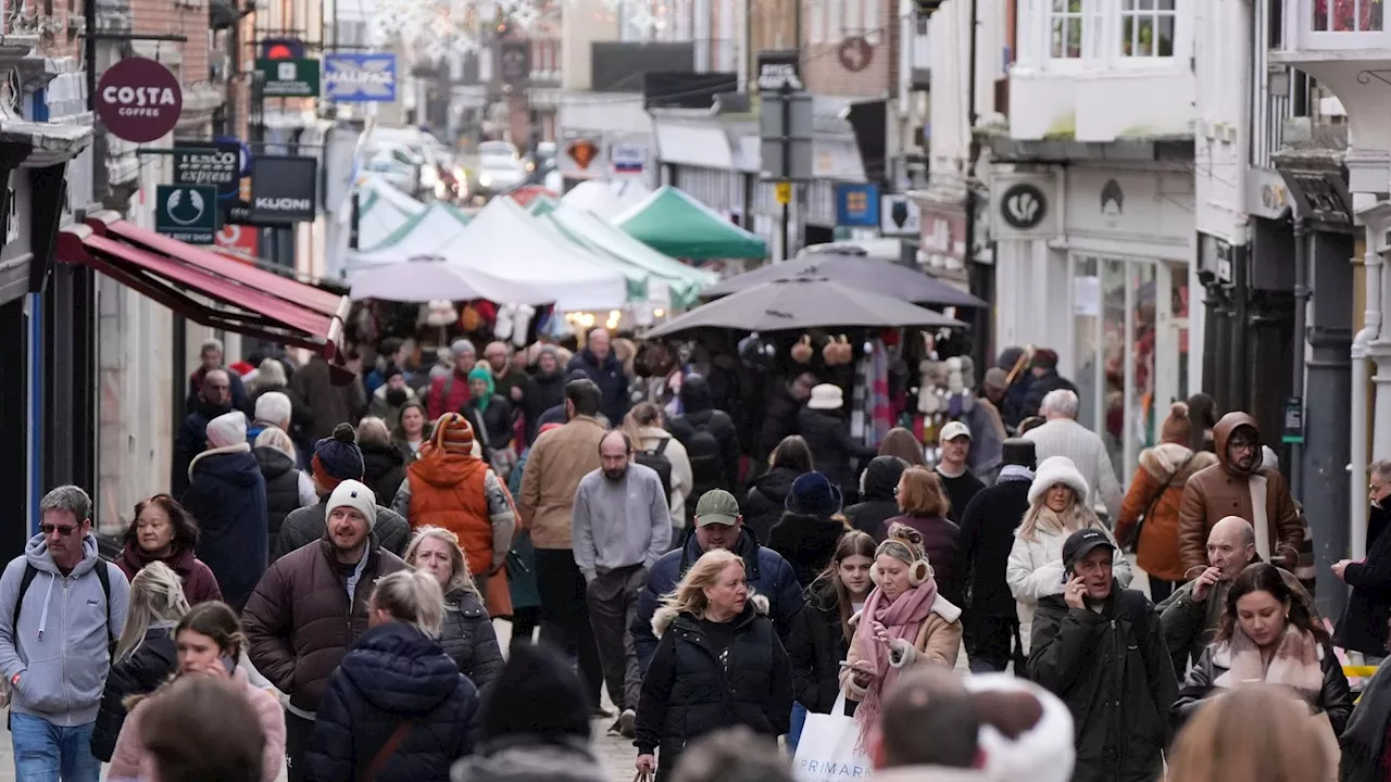 Retail Prices to Rise in 2025 as Christmas Sales Fall Short