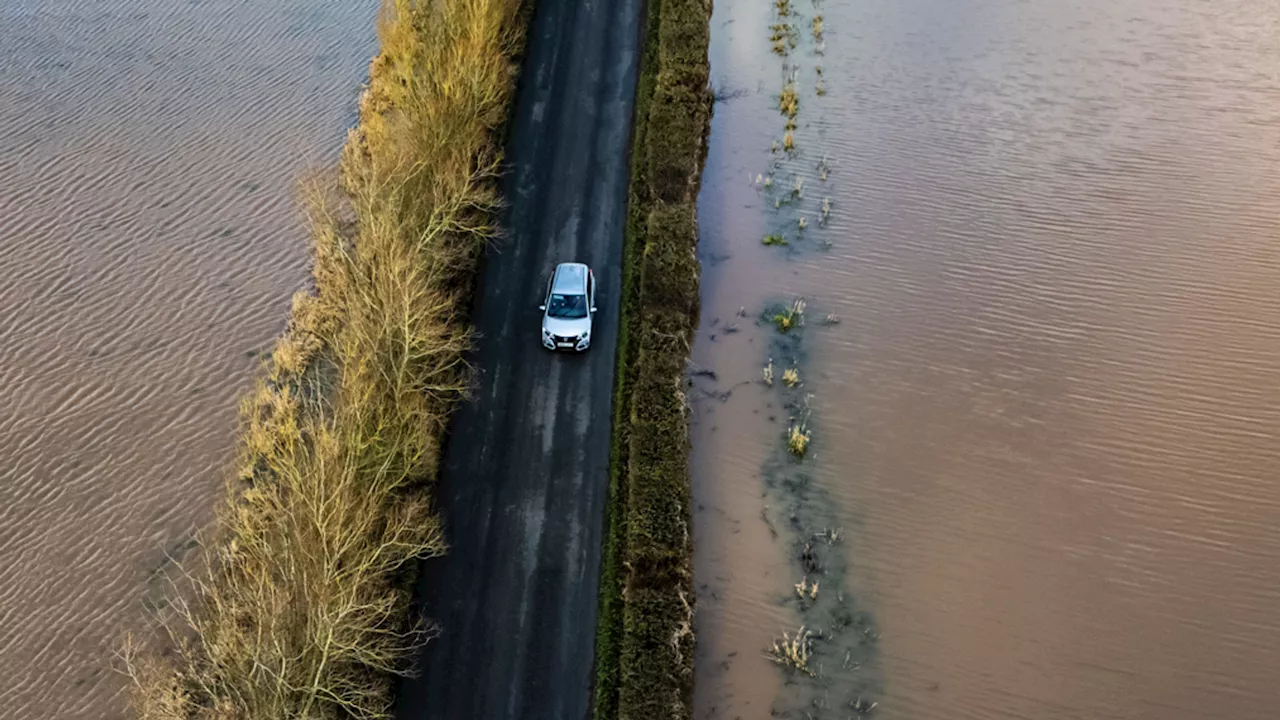 UK Braces for Heavy Snow and Flooding