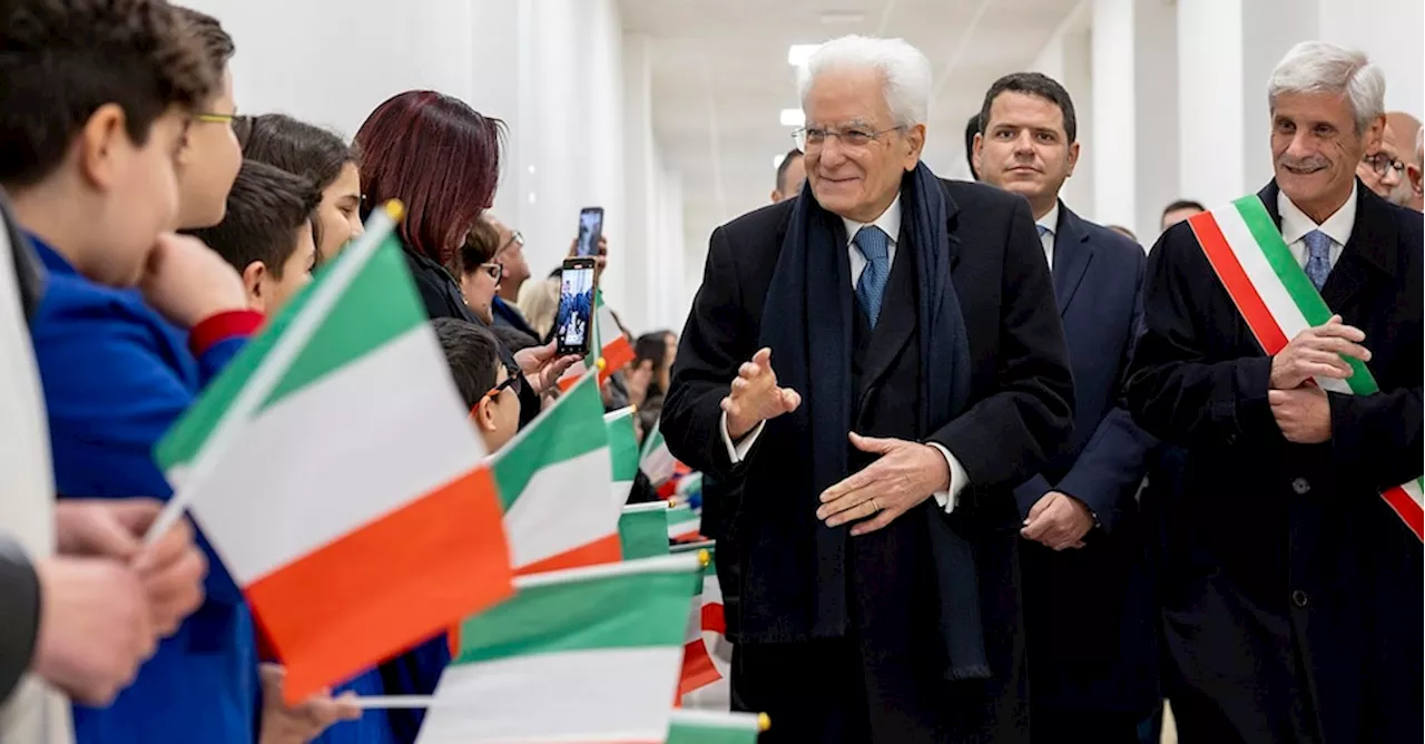 Mattarella: Servizi e Collegamenti Adeguati per Tutte le Aree del Paese