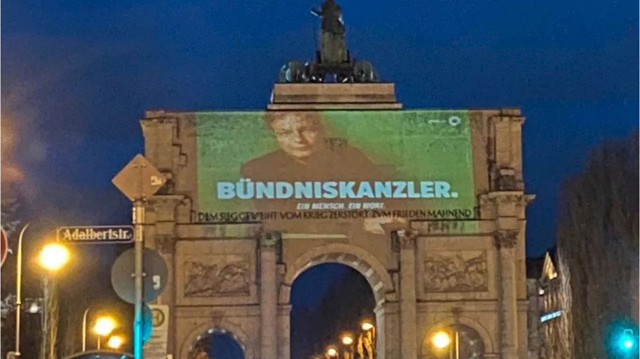 Wahlkampf mit Beamer: Polizei stoppt Habeck-Werbeprojektion auf Siegestor in München