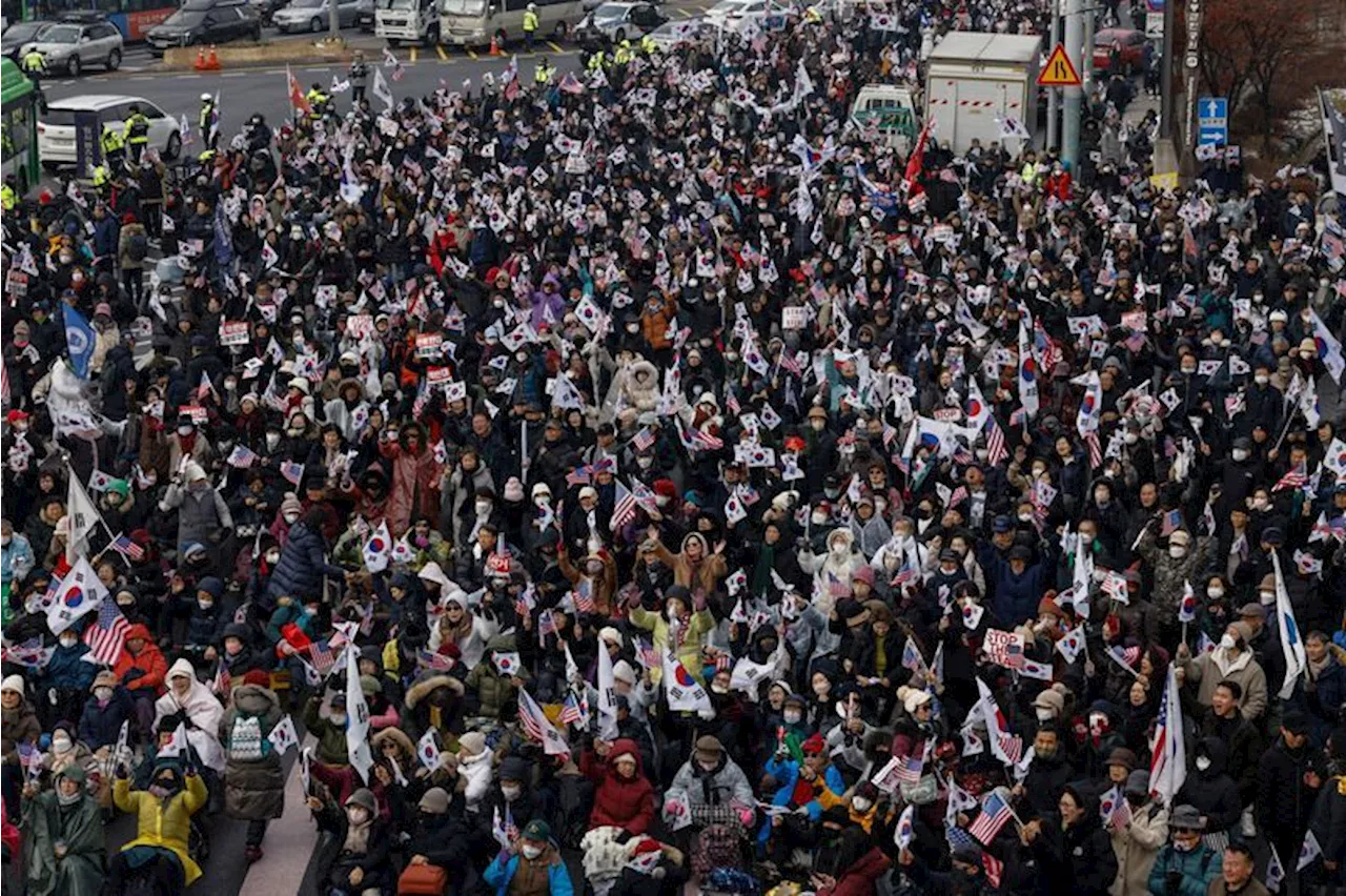 Young Conservative Men Rally Behind Impeached South Korean President